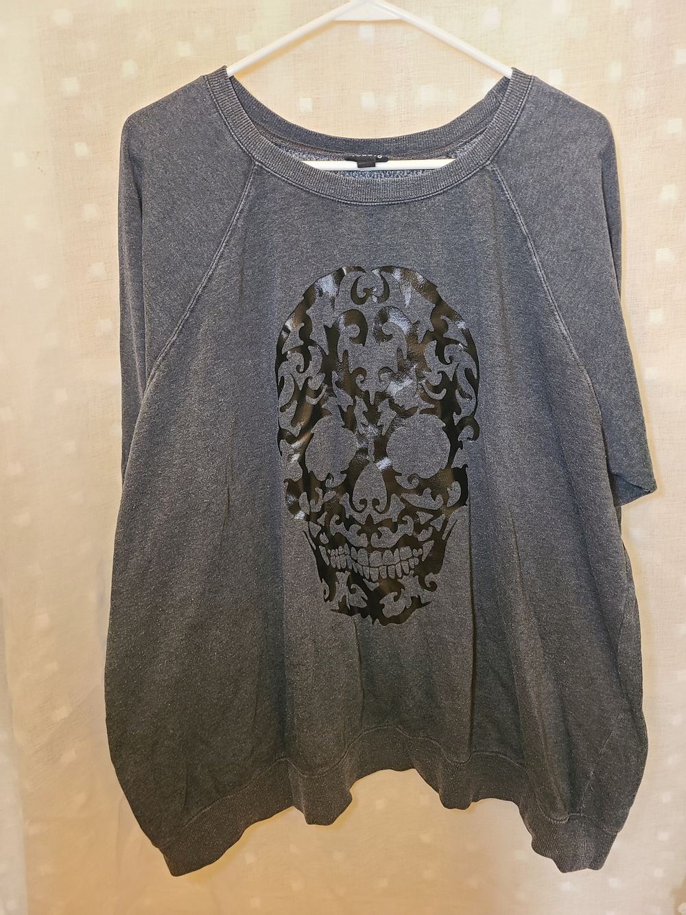 Torrid Gray Mineral Wash Sugar Skull Sweatshirt Size 3